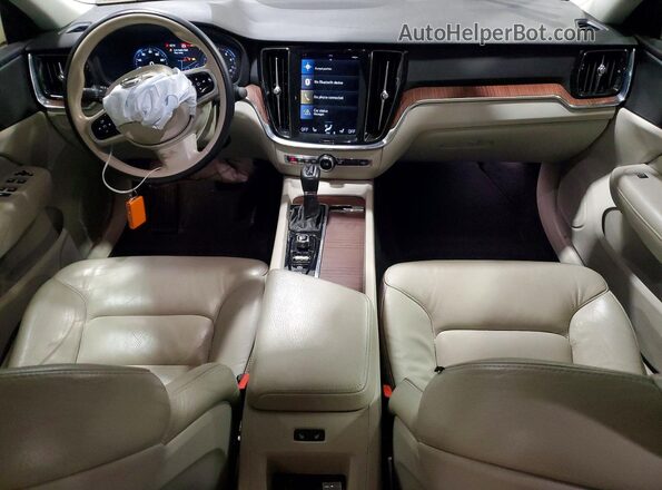 7JR102TZXMG112880 2021 VOLVO S60 White Vista del salpicadero