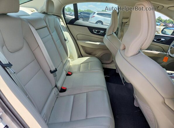 7JR102TZXMG117934 2021 VOLVO S60 White უკანა სავარძლების ხედი