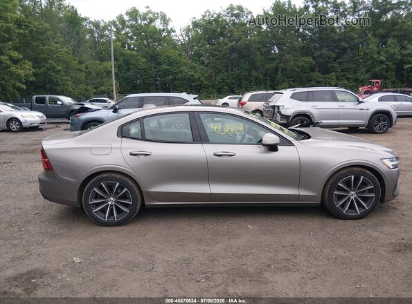 7JRA22TK0MG080406 2021 VOLVO S60 Beige Вид задньої частини салону
