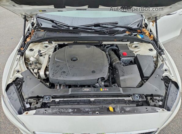 7JRA22TK1LG063600 2020 VOLVO S60 White Rear interior view