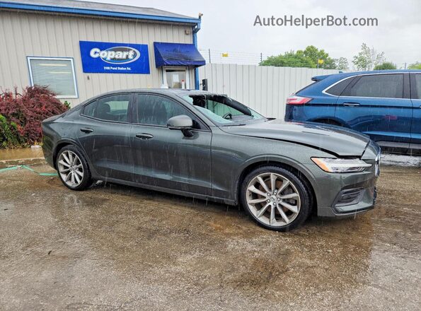 7JRA22TK2LG048913 2020 VOLVO S60 Gray Front right