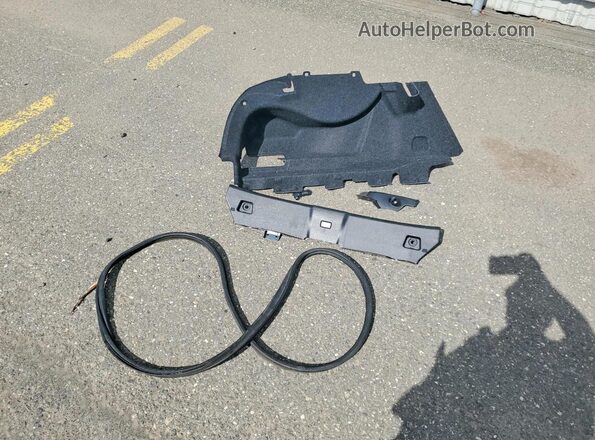 7JRA22TK2LG049026 2020 VOLVO S60 Gray Вид підкапотного простору