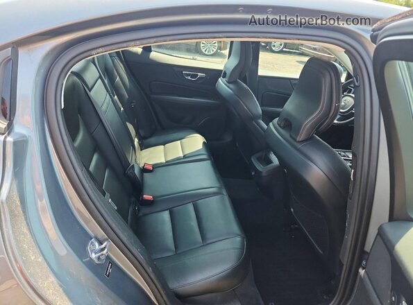 7JRA22TK3KG004305 2019 VOLVO S60 Серый Вид задних сидений