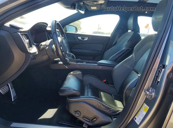 7JRA22TM1KG018012 2019 VOLVO S60 Gray Vista interior delantera
