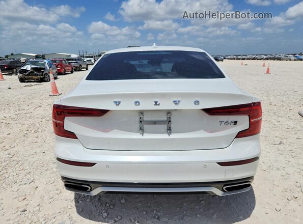 7JRA22TM3KG012258 2019 VOLVO S60 White Հետևի տեսք