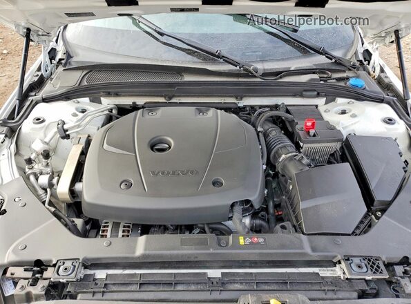 7JRA22TM7KG014501 2019 VOLVO S60 White Widok wnętrza z tyłu
