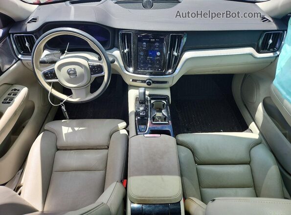 7JRH60FM7RG284695 2024 VOLVO S60 Red Вид панелі приладів