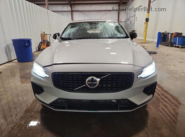 7JRH60FMXRG296260 2024 VOLVO S60 Silver 