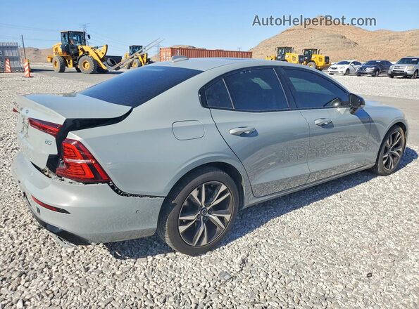 7JRL12FC5SG366992 2025 VOLVO S60 Gray Հետևի աջ