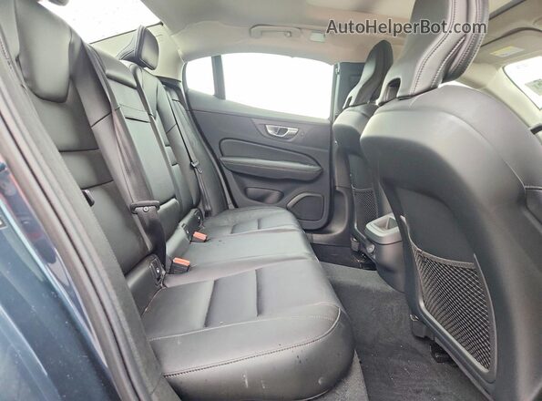 7JRL12FK0RG312050 2024 VOLVO S60 Blue Vista de los asientos traseros