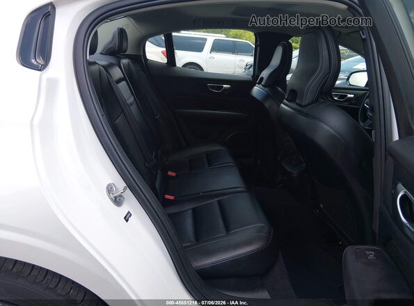 7JRL12FK1RG313241 2024 VOLVO S60 White VIN კოდის სტიკერის ხედი