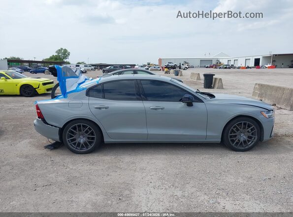 7JRL12FK9RG317814 2024 VOLVO S60 Gray Вид задньої частини салону