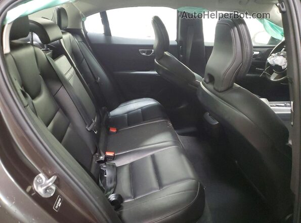 7JRL12FK9RG319093 2024 VOLVO S60 Серый Вид задних сидений