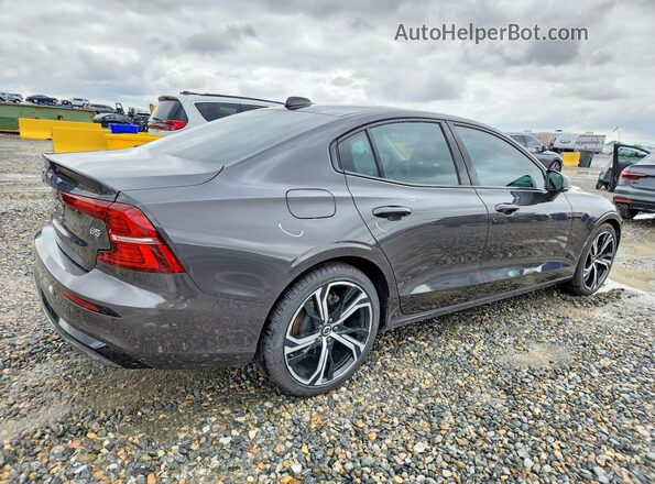 7JRL12FKXRG317353 2024 VOLVO S60 Gray Tył prawy