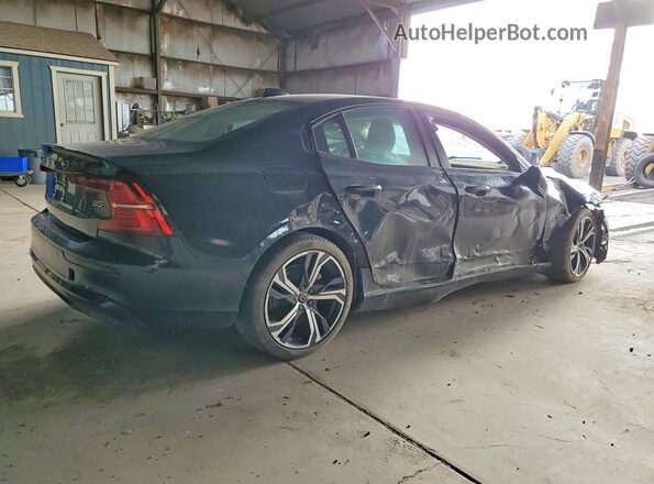 7JRL12FL4RG281264 2024 VOLVO S60 Черный Задняя правая четверть
