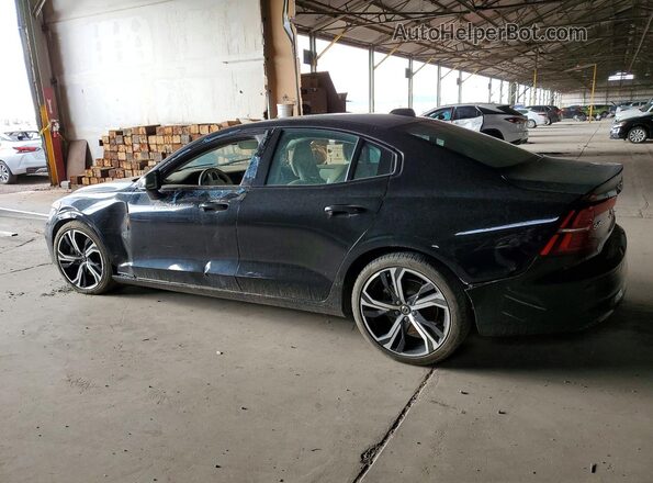 7JRL12FL4RG281264 2024 VOLVO S60 Черный Задняя левая четверть