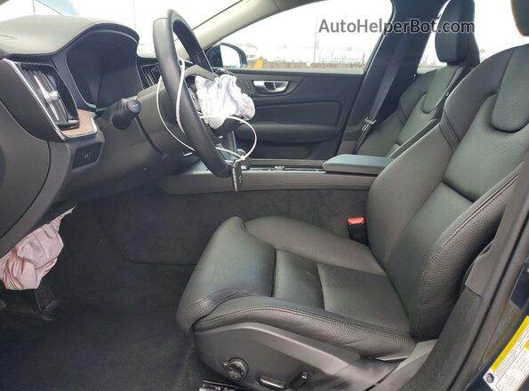 7JRL12GM8SG367187 2025 VOLVO S60 Blue Սալոնի դիմացի տեսք