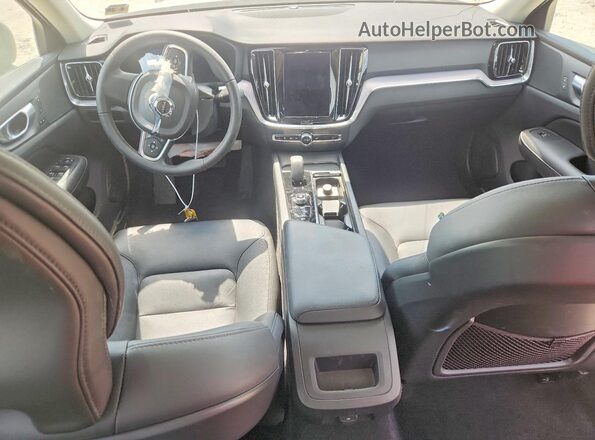 7JRL12TK4RG322231 2024 VOLVO S60 Black Առջևի վահանակի տեսք