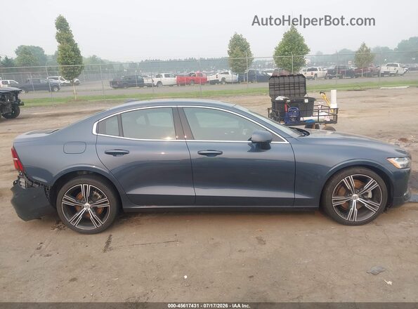 7JRL12TL2NG156150 2022 VOLVO S60 Blue Rear interior view