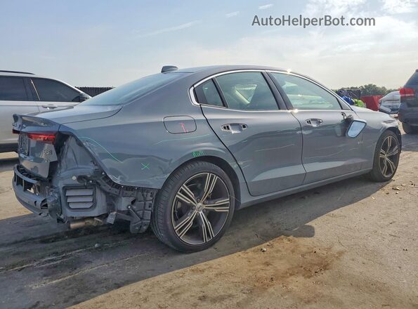7JRL12TL7NG176068 2022 VOLVO S60 Gray Tył prawy