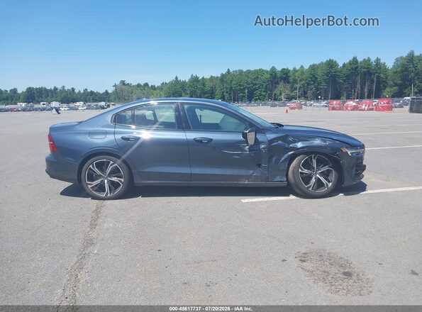 7JRL12TL8RG295091 2024 VOLVO S60 Blue Vista interior trasera