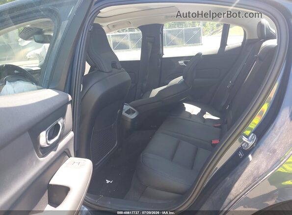 7JRL12TL8RG295091 2024 VOLVO S60 Blue Vista de la etiqueta del VIN