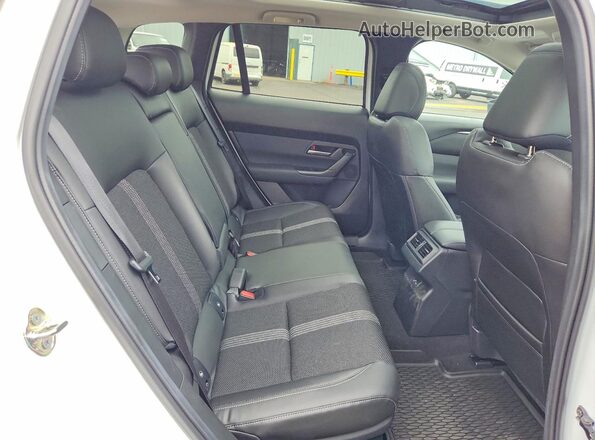7MMVAABW1TN146408 2026 MAZDA CX-5 White Widok tylnych siedzeń