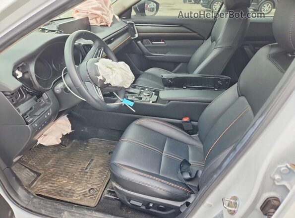 7MMVAADW1SN112996 2025 MAZDA CX-5 White Widok wnętrza z przodu