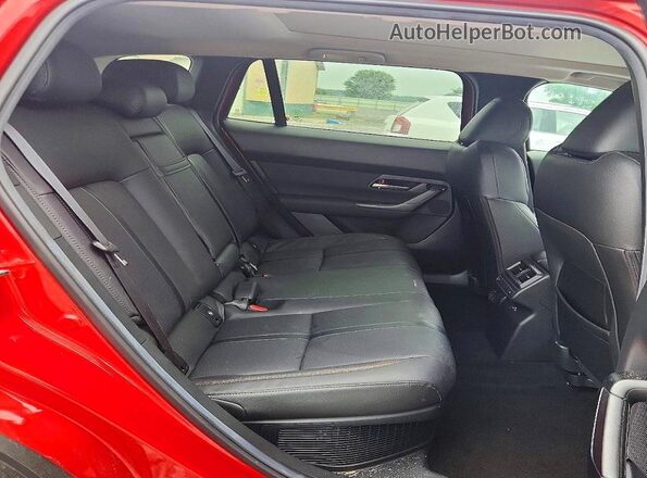 7MMVAAEW8TN162584 2026 MAZDA CX-5 Red Widok tylnych siedzeń