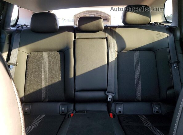 7MMVABAM8RN241935 2024 MAZDA CX-5 Black Widok tylnych siedzeń