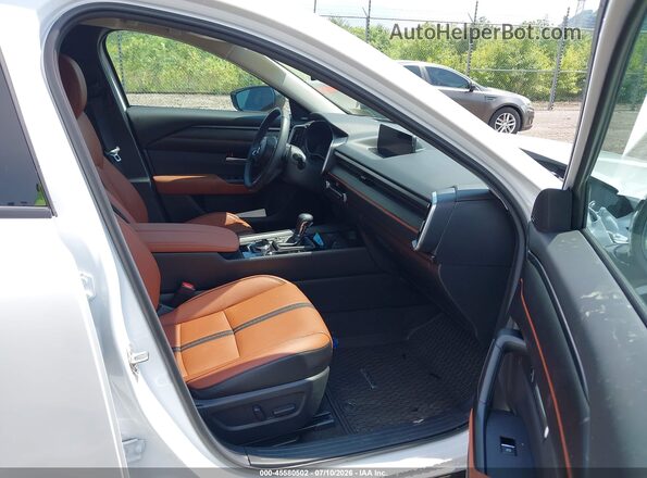 7MMVABDY3SN382450 2025 MAZDA CX-5 White Vista interior delantera