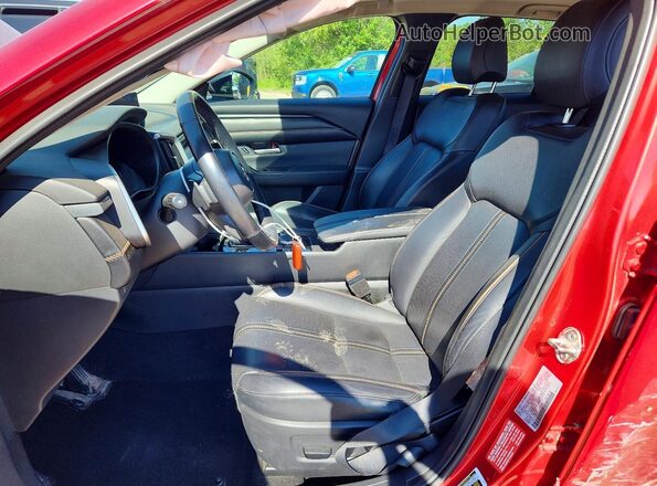 7MMVABDY9PN106040 2023 MAZDA CX-5 Red Вид салону спереду