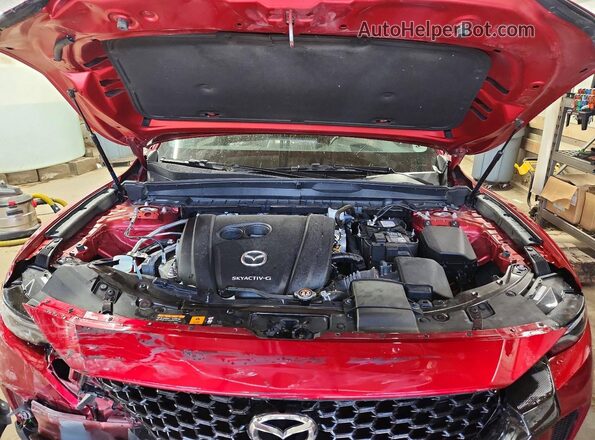 7MMVABEM6PN137113 2023 MAZDA CX-5 Red Widok komory silnika