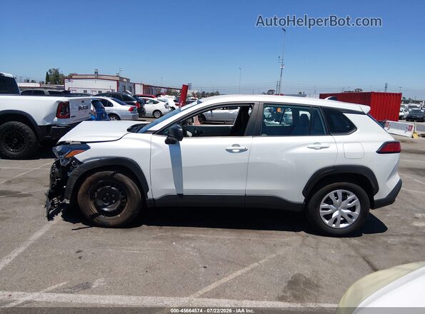 7MUAAAAG2RV106887 2024 TOYOTA COROLLA CROSS White 