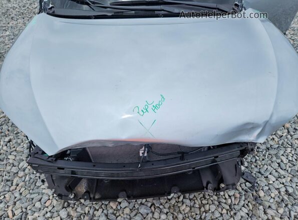 7MUAAAAG8TV180371 2026 TOYOTA COROLLA Silver Вид задньої частини салону