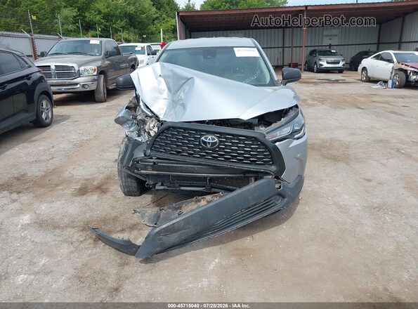 7MUAAAAG9NV009275 2022 TOYOTA COROLLA CROSS Серебряный Вид задней части салона