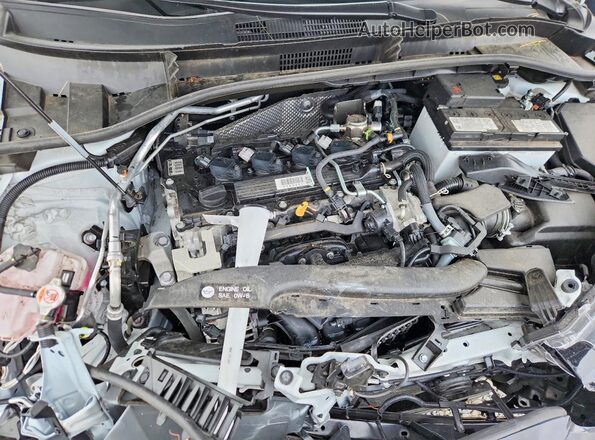 7MUAAABG5SV130332 2025 TOYOTA COROLLA White Вид підкапотного простору