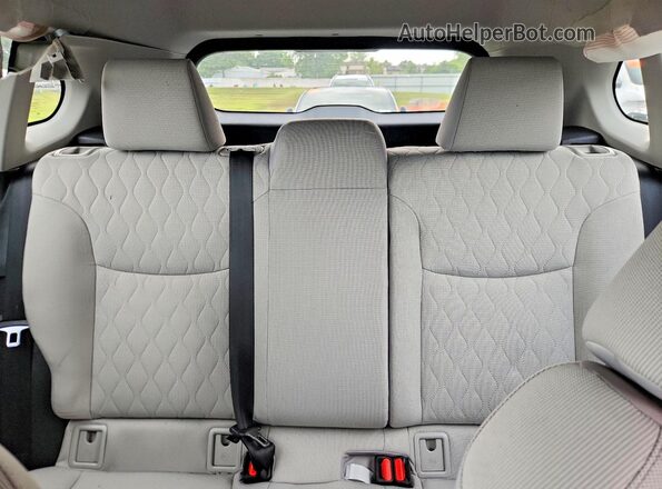 7MUAAABG5SV130332 2025 TOYOTA COROLLA White Вид задніх сидінь