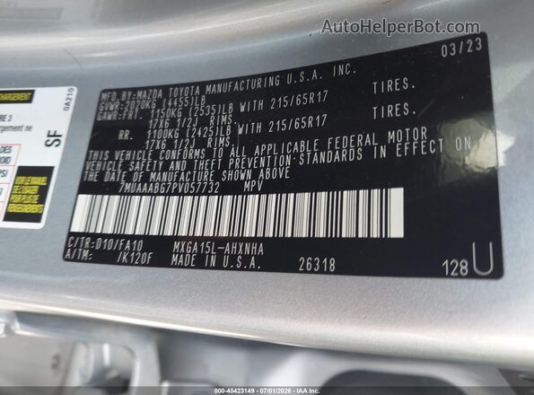 7MUAAABG7PV057732 2023 TOYOTA COROLLA CROSS Silver Vista del compartimento del motor