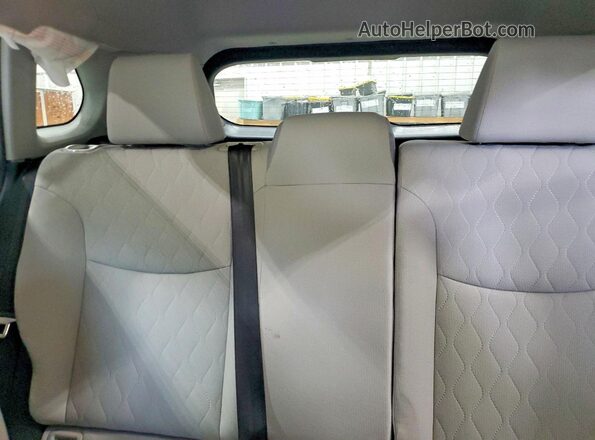 7MUAAABG8RV099331 2024 TOYOTA COROLLA White Vista de los asientos traseros