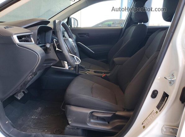 7MUBAAAG9RV078607 2024 TOYOTA COROLLA White Front interior view