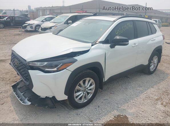 7MUBAABG6SV127489 2025 TOYOTA COROLLA CROSS White Передня ліва чверть