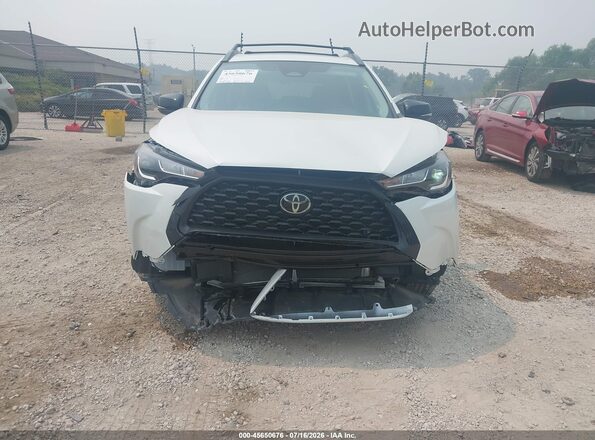 7MUBAABG6SV127489 2025 TOYOTA COROLLA CROSS White Вид спереду