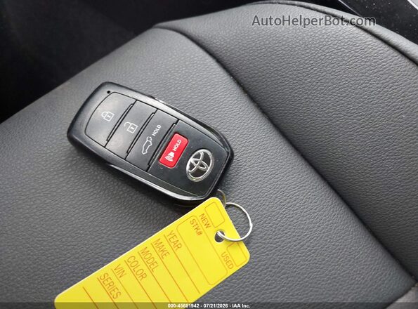 7MUDAAAG6SV136445 2025 TOYOTA COROLLA CROSS Blue Vista del salpicadero
