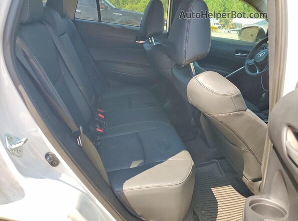 7MUDAAAG9RV117155 2024 TOYOTA COROLLA White Հետևի նստատեղերի տեսք