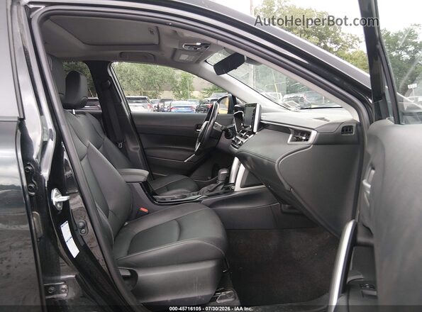 7MUDAABG0NV040667 2022 TOYOTA COROLLA CROSS Black Widok wnętrza z przodu