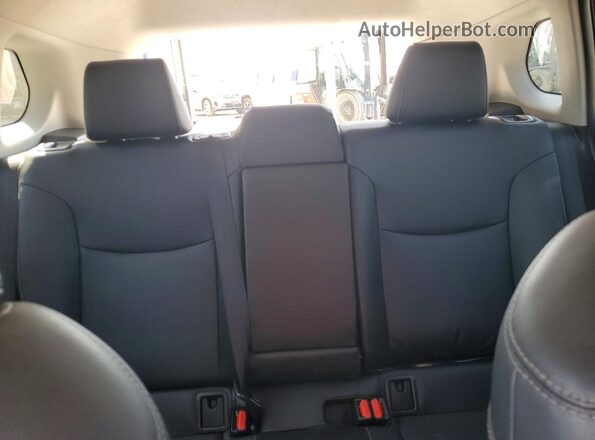 7MUDAABG4NV024147 2022 TOYOTA COROLLA Red Rear seats view