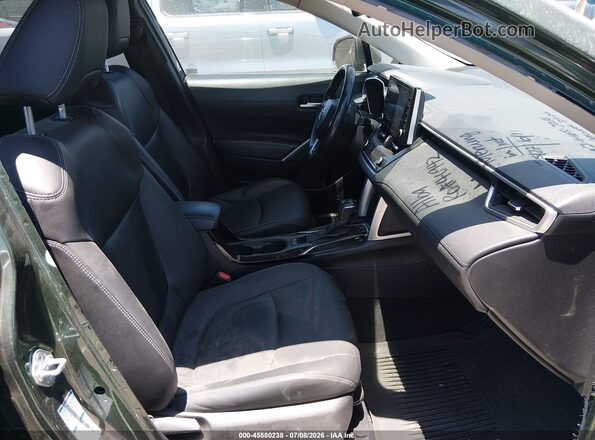 7MUDAABG5NV032371 2022 TOYOTA COROLLA CROSS Green Սալոնի դիմացի տեսք