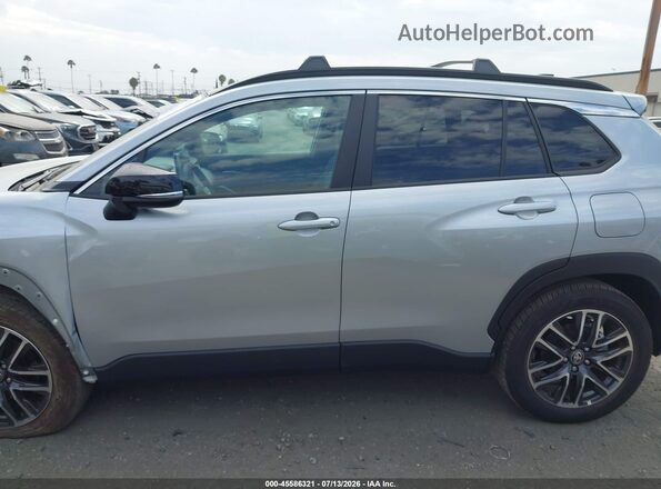 7MUDAABG5TV149557 2026 TOYOTA COROLLA CROSS Silver Vista interior de 360 grados