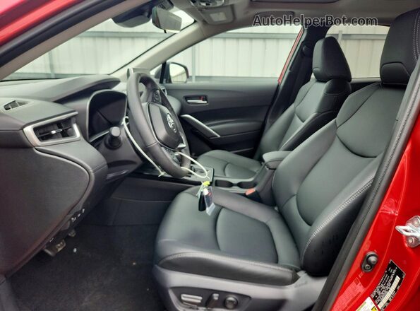 7MUDAABG5TV169601 2026 TOYOTA COROLLA Red Widok wnętrza z przodu